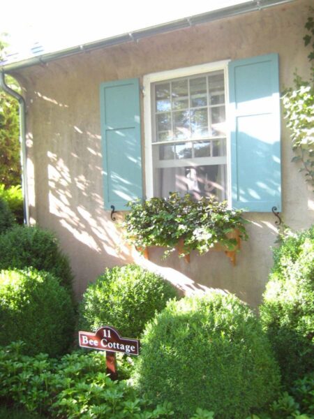 Bee Cottage window box