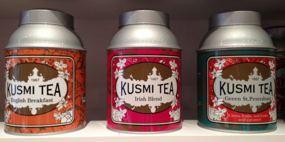 Kusmi Tea in canisters