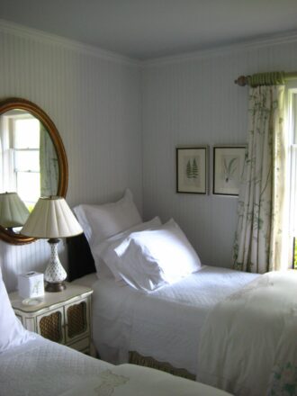 Podge guest room