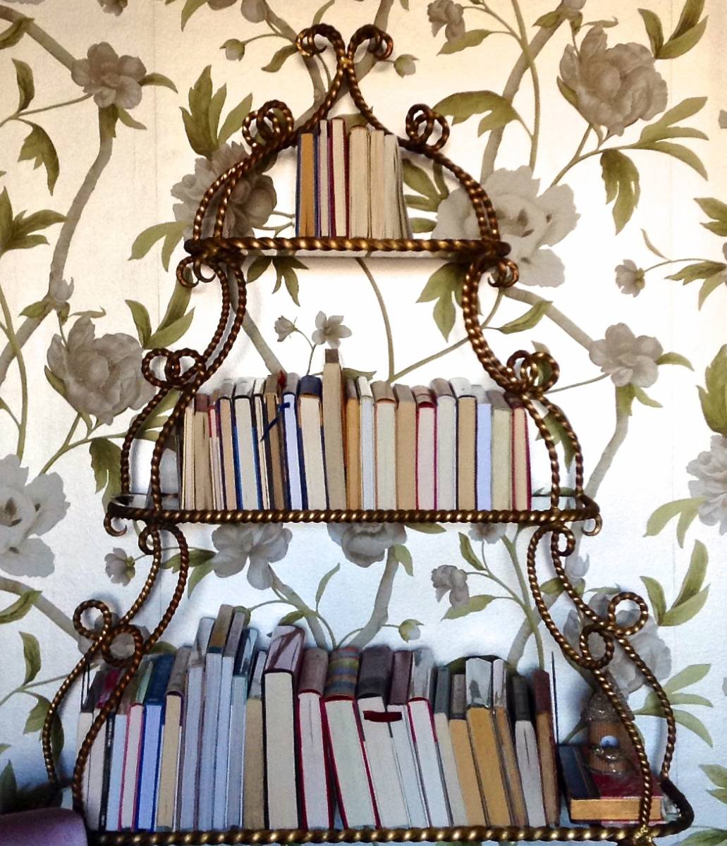 How to Zen Your Bookcase A Quick Fix to Unclutter Frances Schultz